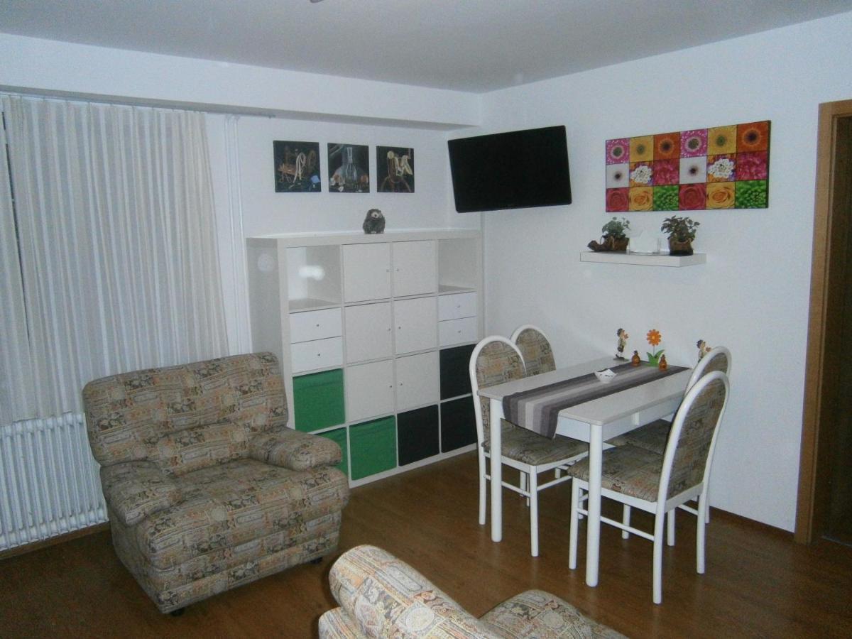 Lana Apartment *